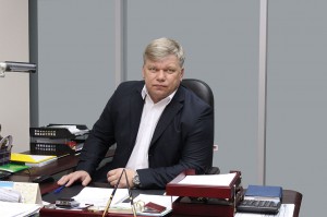 Директор СДЮСШОР по хоккею с шайбой выиграл конкурс среди руководителей спортивных учреждений, подведомственных Комитету