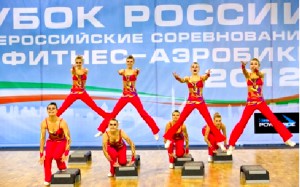 Россыпь медалей со всероссийских соревнований по фитнес-аэробике