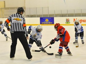 Юные пензенские хоккеисты заняли второе место по итогам домашнего тура первенства России